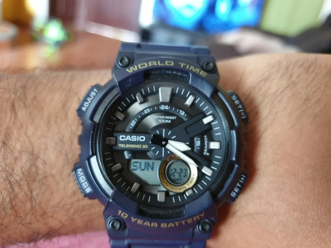 Casio AEQ-110W-2AV – Reloj Combinado Analógico-Digital